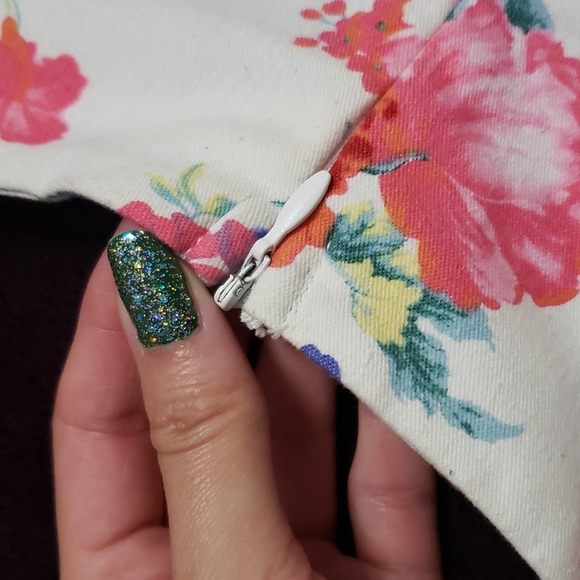 Bee Stitched Floral V Neck Flared Summer Mini Cocktail Tank Dress - Picture 6 of 9